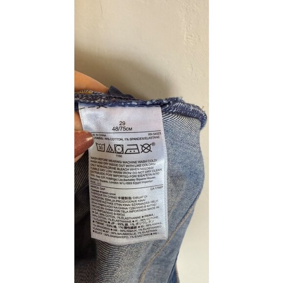 Levis Jeans Womens 28/32 Blue demi curve low rise skinny Denim distressed City - Picture 11 of 13